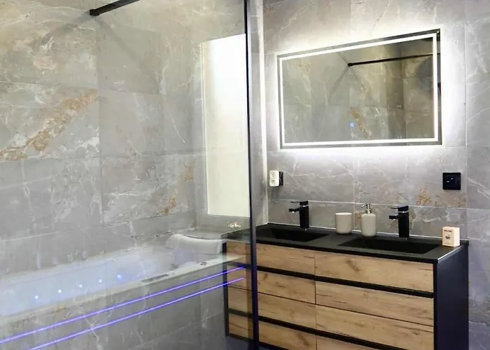 Cosy Avec Balneo - A Pied Pont-a-Mousson