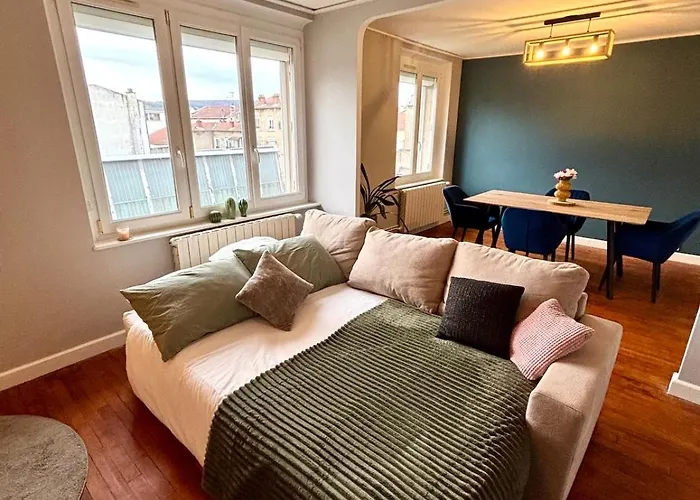 Cosy Avec Balneo - A Pied Apartmán *